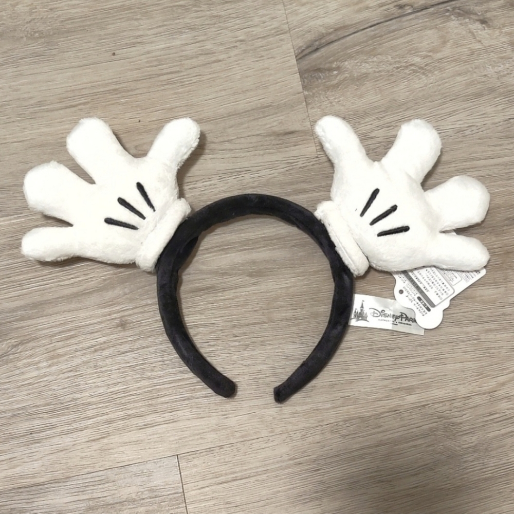 Disney Mickey glove ears